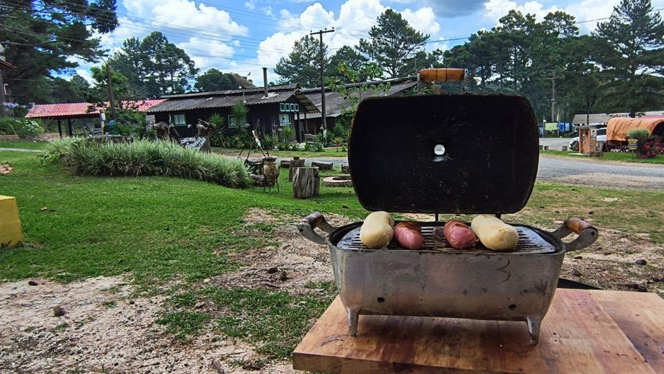 A nossa churrasqueira - O Bafinho - preparando o nosso churrasco